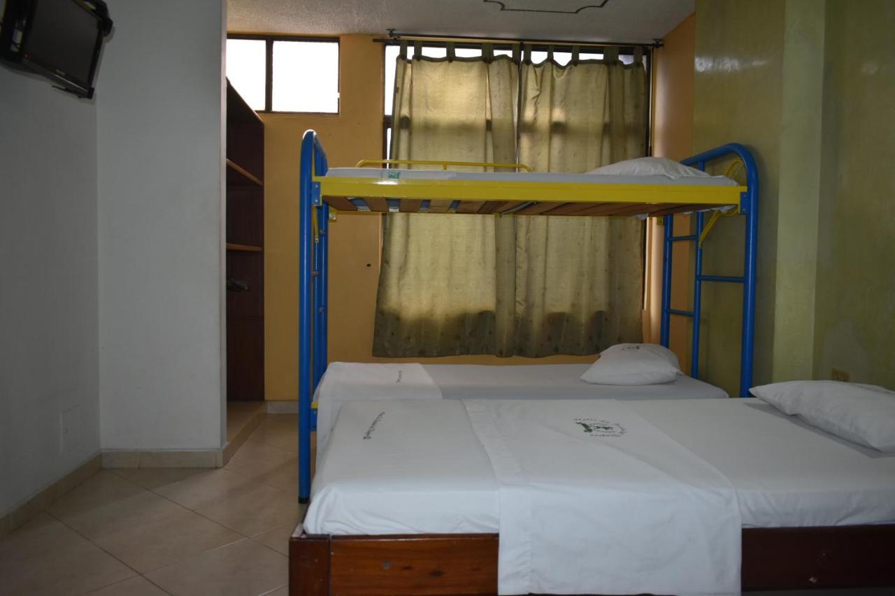 Hotel La Del Viajero *