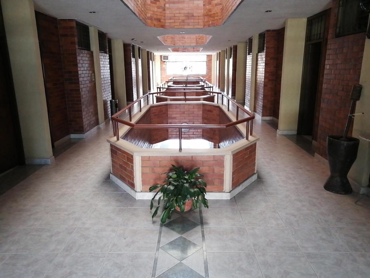 La Del Viajero Hotel